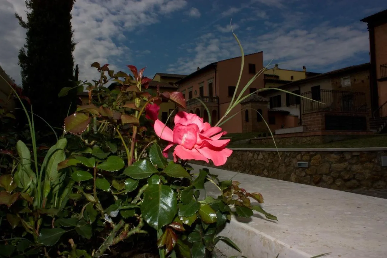 Aparthotel Borgo Di Gramugnana à Usigliano Italie